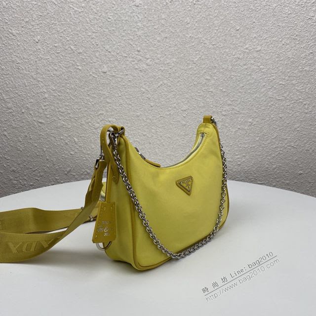 prada女包 普拉達2020新款nylon Hobo手拎包 時尚百搭 prada腋下包 1BH204 Prada單肩斜挎包  pyd2386